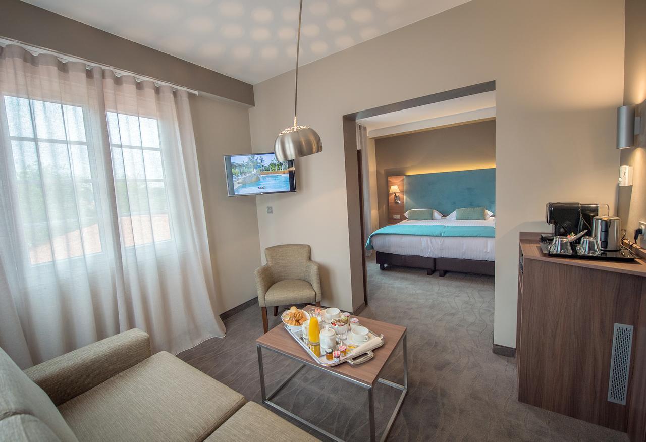 Hotel Lou Castelet Carros Exterior foto