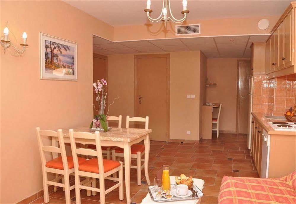 Hotel Lou Castelet Carros Exterior foto